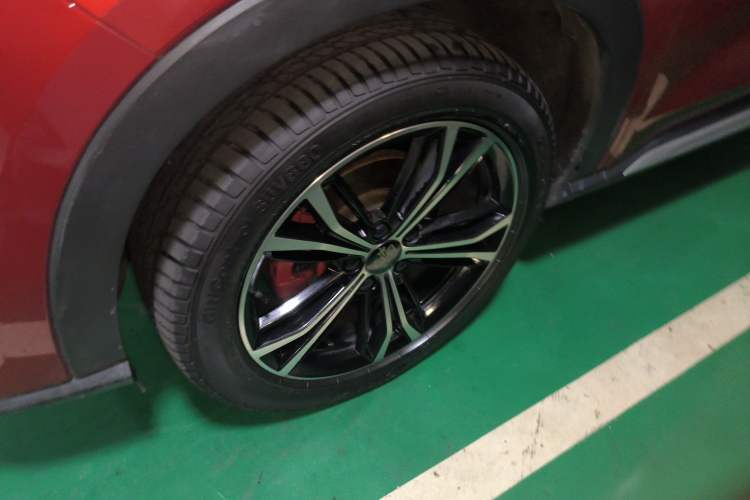 Used BYD Song PLUS 2020 1.5T Automatic Flagship Edition Left Front Wheel Hub