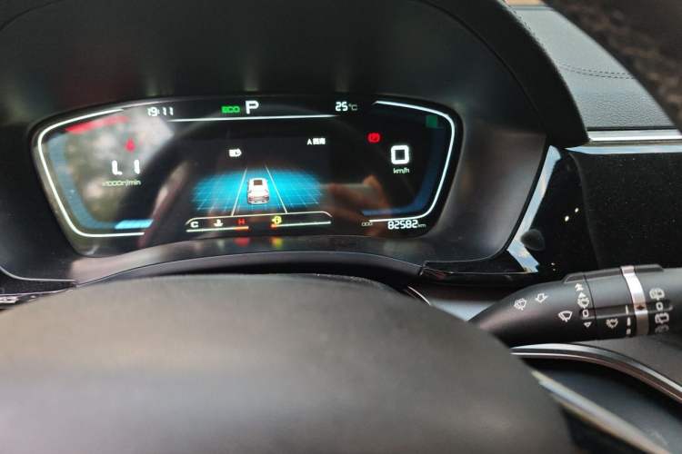 Used BYD Song PLUS 2020 1.5T Automatic Prestige Version Odometer Close Up