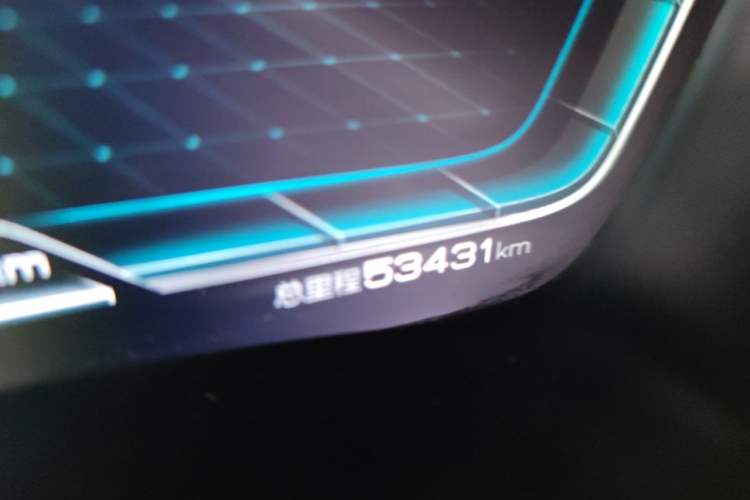 Used BYD Song PLUS 2020 1.5T Automatic Flagship Edition Odometer Close Up