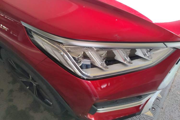 Used BYD Song PLUS 2020 1.5T Automatic Flagship Edition Right Front Headlight