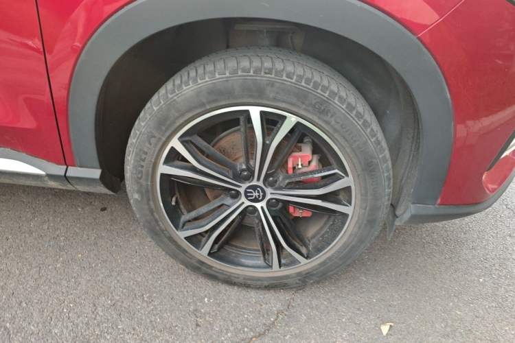 Used BYD Song PLUS 2020 1.5T Automatic Prestige Version Right Front Wheel Hub