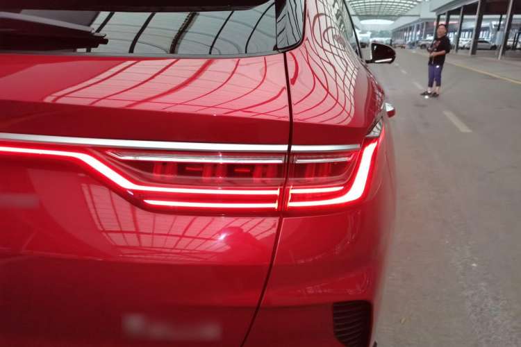 Used BYD Song PLUS 2020 1.5T Automatic Prestige Version Right Rear Taillight