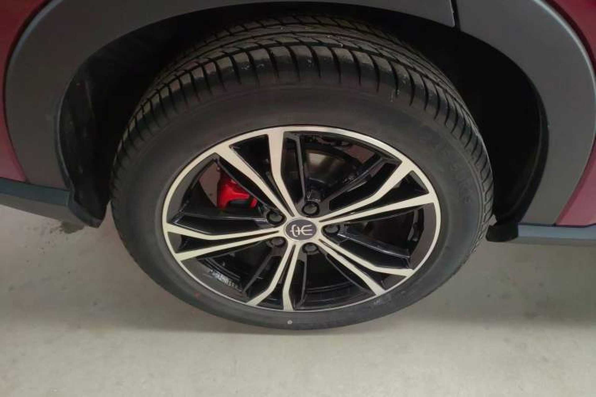 Used BYD Song PLUS 2020 1.5T Automatic Flagship Edition Right Rear Wheel Hub