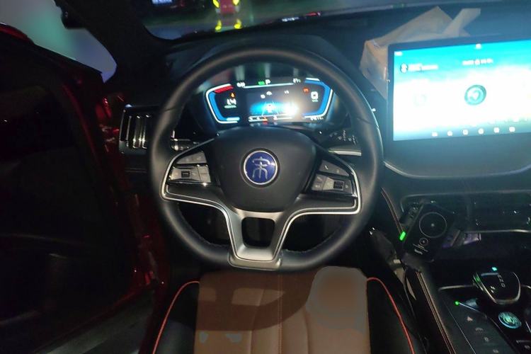 Used BYD Song PLUS 2020 1.5T Automatic Prestige Version Steering Wheel