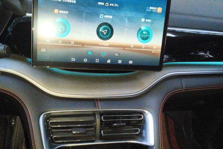 Used BYD Song PLUS 2020 1.5T Automatic Prestige Version Audio And AC Panel