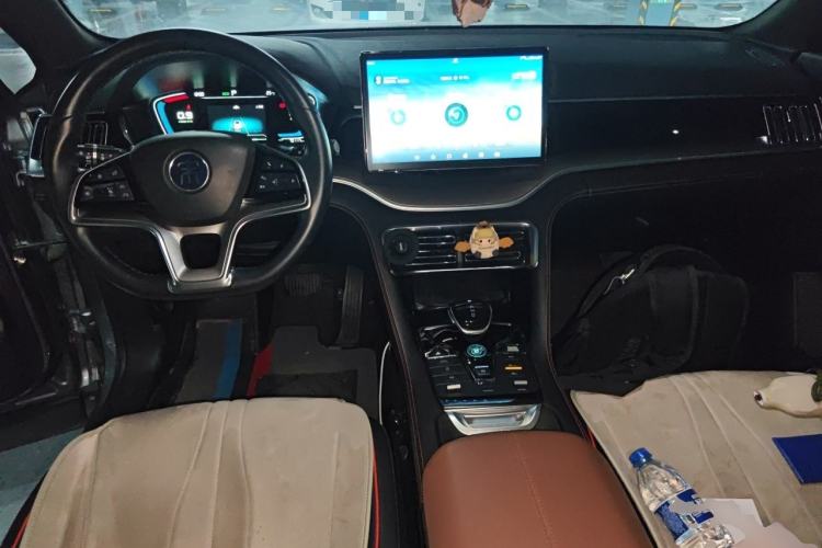 Used BYD Song PLUS 2020 1.5T Automatic Prestige Version Center Console