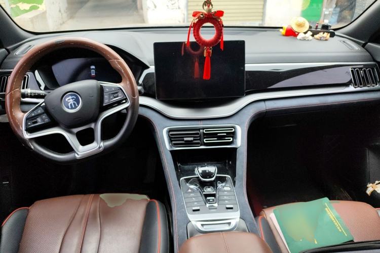 Used BYD Song PLUS 2020 1.5T Automatic Flagship PLUS Center Console