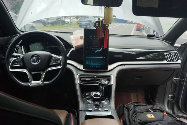 Used BYD Song PLUS 2020 1.5T Automatic Prestige Version Center Console