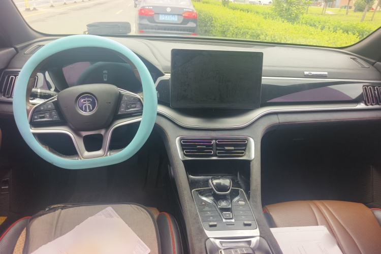 Used BYD Song PLUS 2020 1.5T Automatic Flagship PLUS Center Console