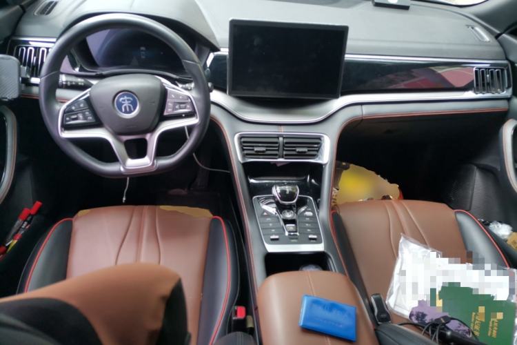Used BYD Song PLUS 2020 1.5T Automatic Prestige Version Center Console