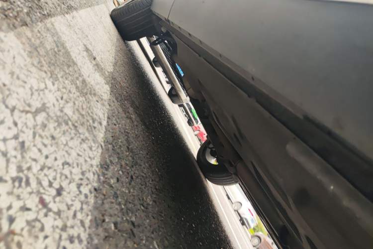 Used BYD Song PLUS 2020 1.5T Automatic Prestige Version Chassis Front Right