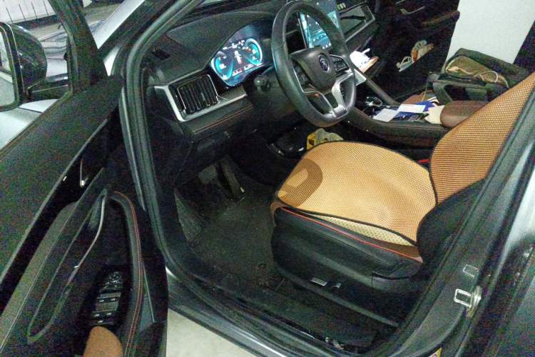 Used BYD Song PLUS 2020 1.5T Automatic Flagship Edition Driver Seat