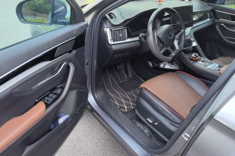 Used BYD Song PLUS 2020 1.5T Automatic Prestige Version Driver Seat