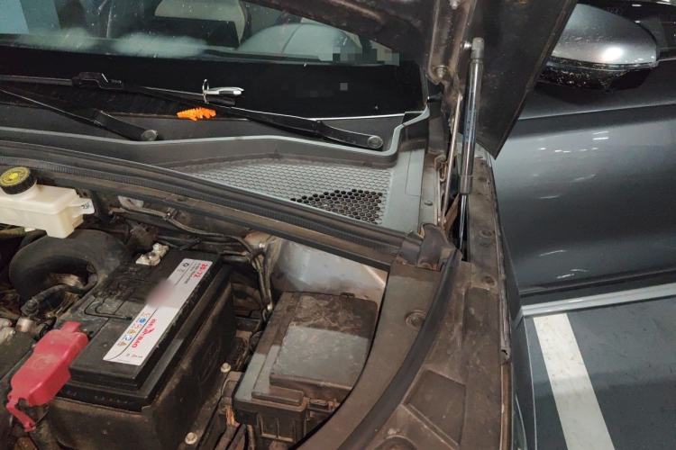 Used BYD Song PLUS 2020 1.5T Automatic Prestige Version Engine Bay Left