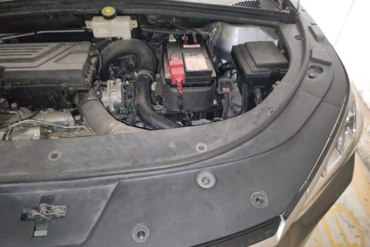 Used BYD Song PLUS 2020 1.5T Automatic Prestige Version Engine Bay Left