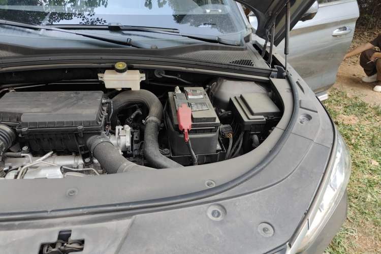 Used BYD Song PLUS 2020 1.5T Automatic Flagship Edition Engine Bay Left