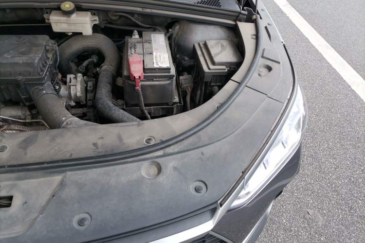 Used BYD Song PLUS 2020 1.5T Automatic Prestige Version Engine Bay Left