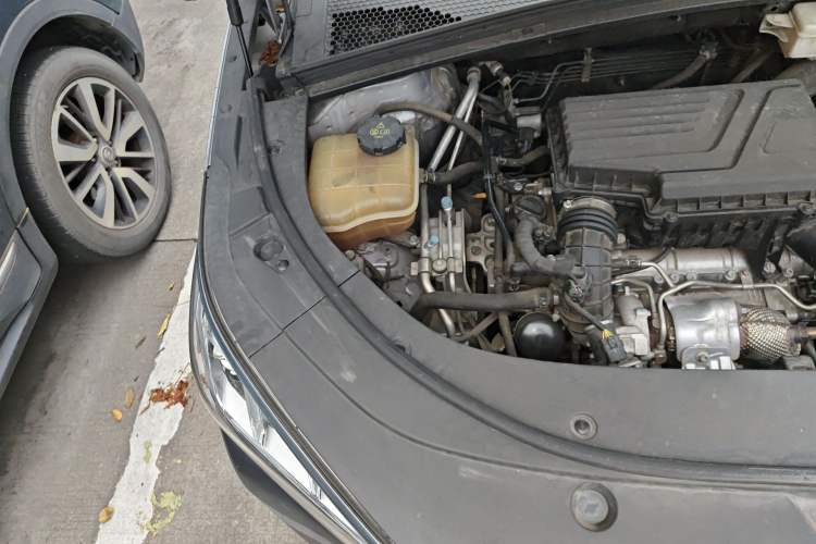 Used BYD Song PLUS 2020 1.5T Automatic Flagship Edition Engine Bay Right