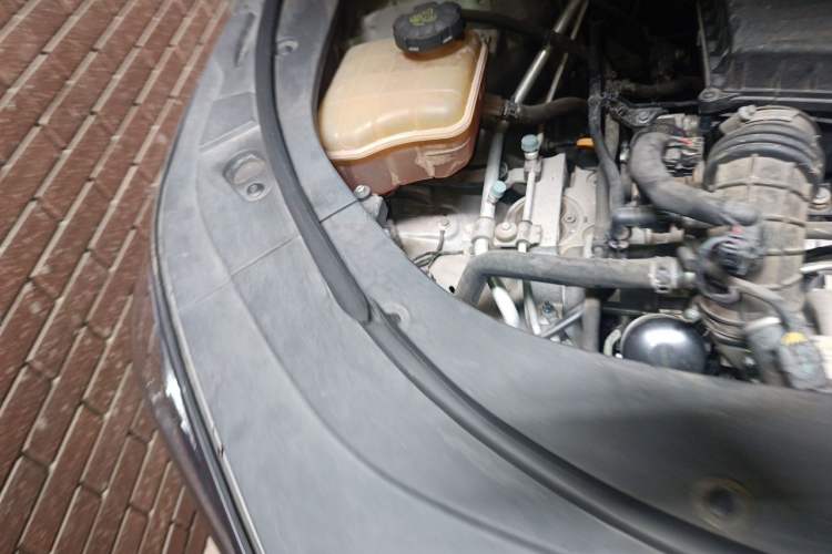 Used BYD Song PLUS 2020 1.5T Automatic Flagship Edition Engine Bay Right