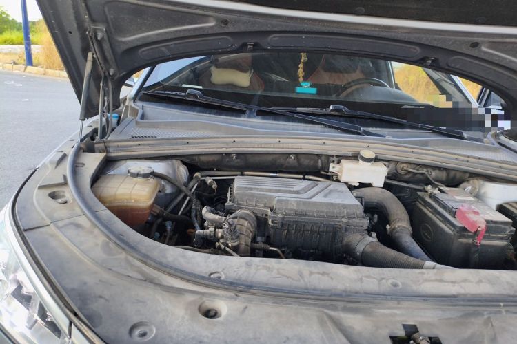 Used BYD Song PLUS 2020 1.5T Automatic Prestige Version Engine Bay Right