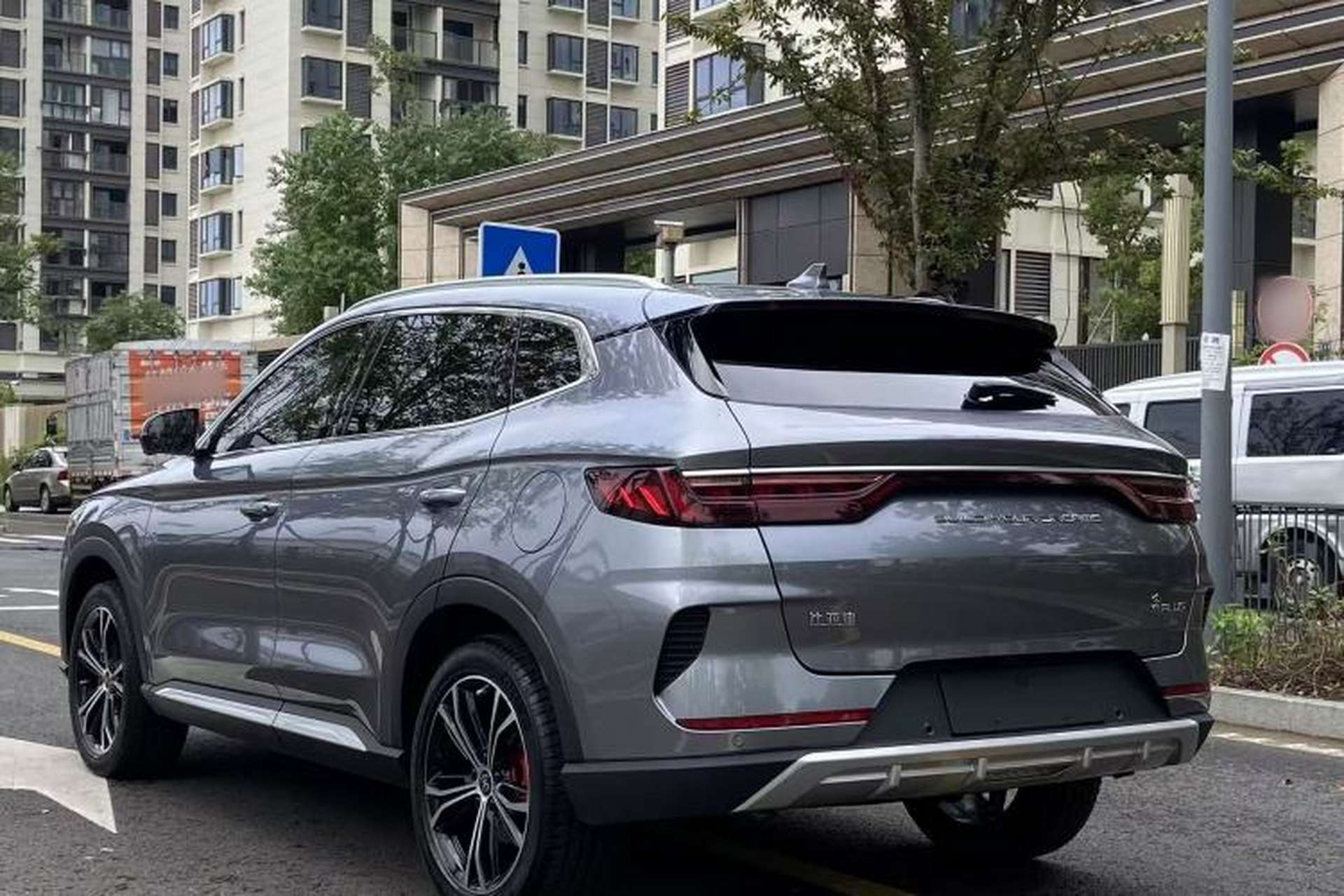 Used BYD Song PLUS 2020 1.5T Automatic Flagship Edition Exterior 2