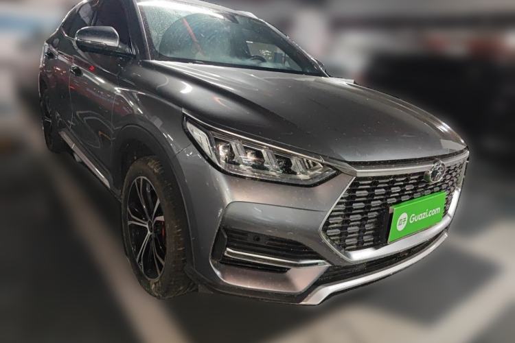 Used BYD Song PLUS 2020 1.5T Automatic Prestige Version Front Right 45 Deg