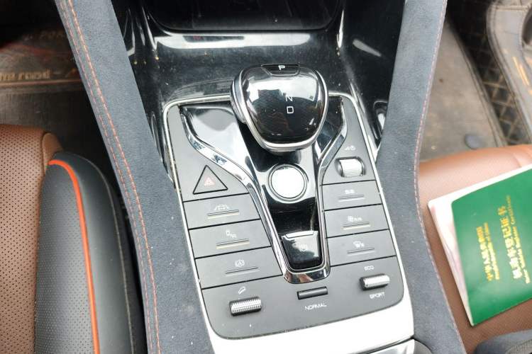 Used BYD Song PLUS 2020 1.5T Automatic Flagship PLUS Gear Lever