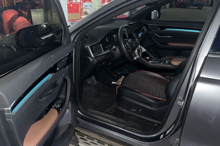 Used BYD Song PLUS 2020 1.5T Automatic Prestige Version Interior 2