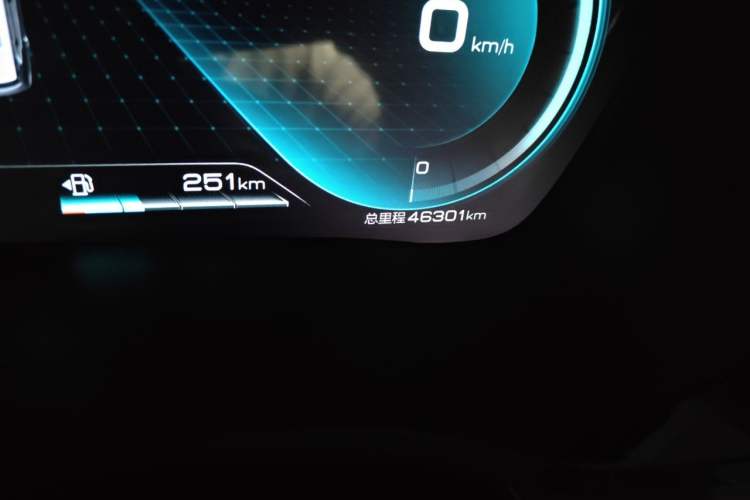 Used BYD Song PLUS 2020 1.5T Automatic Flagship Edition Odometer Close Up