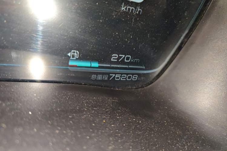 Used BYD Song PLUS 2020 1.5T Automatic Flagship Edition Odometer Close Up