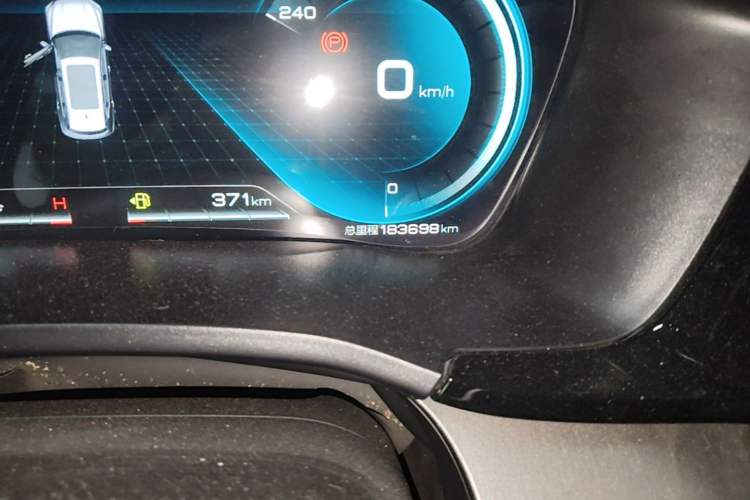 Used BYD Song PLUS 2020 1.5T Automatic Flagship PLUS Odometer Close Up
