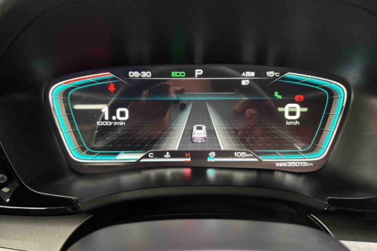 Used BYD Song PLUS 2020 1.5T Automatic Flagship Edition Odometer Close Up