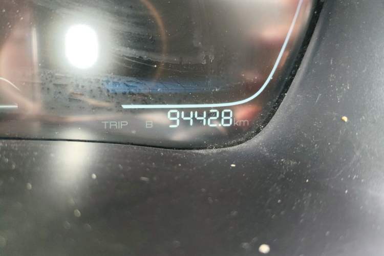 Used BYD Song PLUS 2020 1.5T Automatic Prestige Version Odometer Close Up