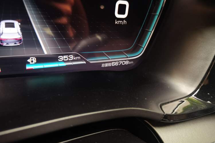Used BYD Song PLUS 2020 1.5T Automatic Flagship PLUS Odometer Close Up