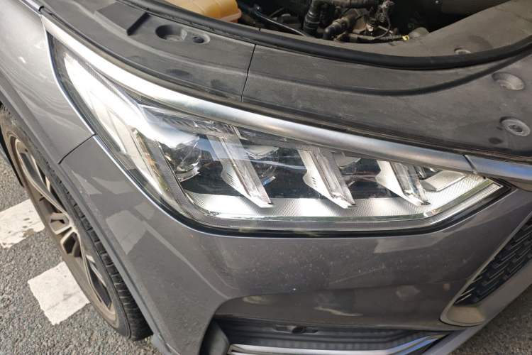 Used BYD Song PLUS 2020 1.5T Automatic Prestige Version Right Front Headlight