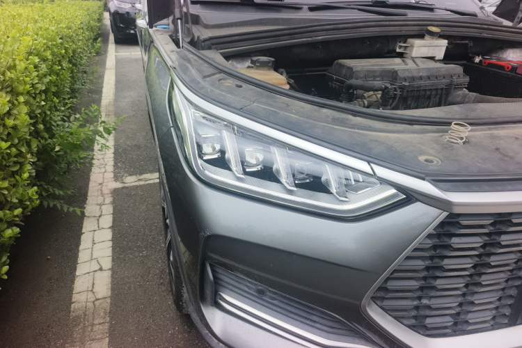 Used BYD Song PLUS 2020 1.5T Automatic Flagship PLUS Right Front Headlight