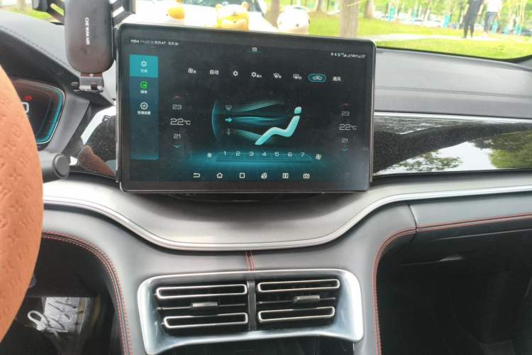 Used BYD Song PLUS 2020 1.5T Automatic Flagship Edition Audio And AC Panel