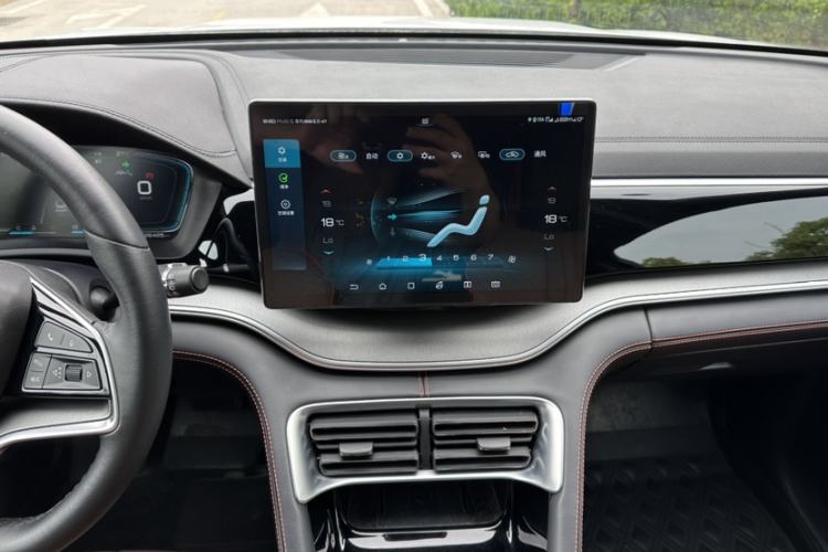 Used BYD Song PLUS 2020 1.5T Automatic Flagship Edition Audio And AC Panel