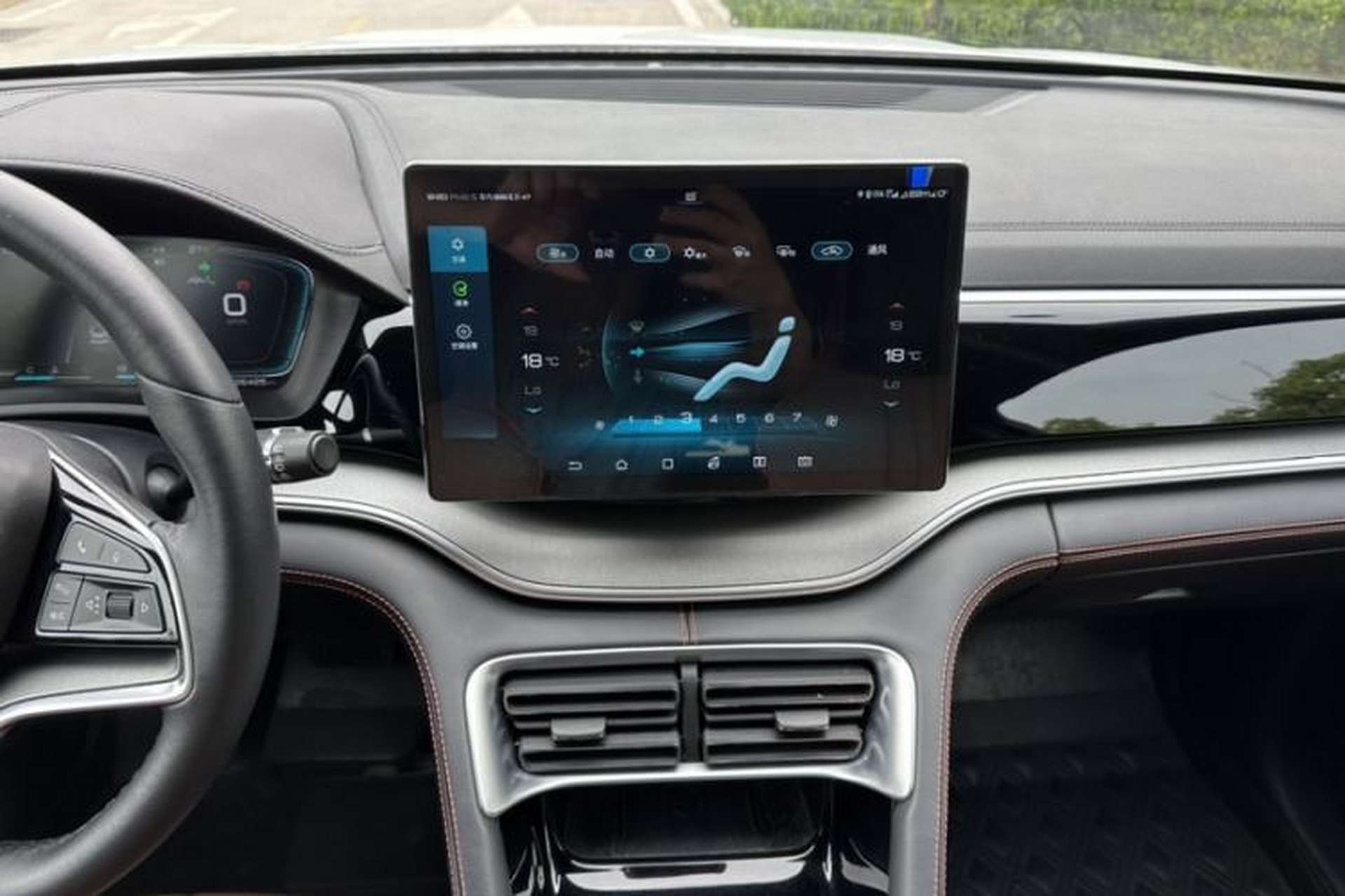 Used BYD Song PLUS 2020 1.5T Automatic Flagship Edition Audio And AC Panel