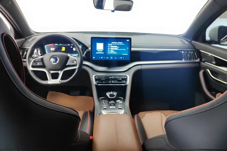 Used BYD Song PLUS 2020 1.5T Automatic Flagship Edition Center Console