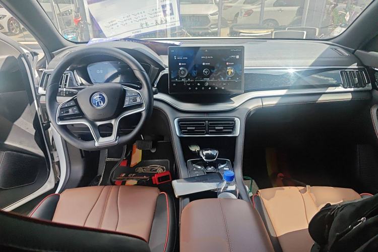 Used BYD Song PLUS 2020 1.5T Automatic Prestige Version Center Console
