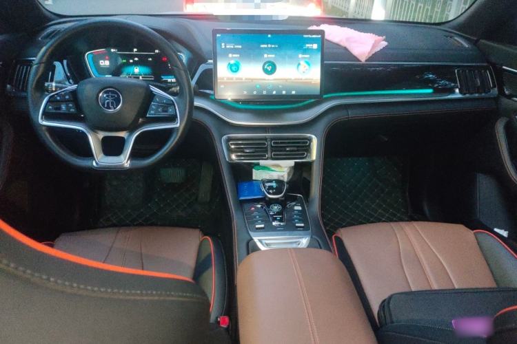 Used BYD Song PLUS 2020 1.5T Automatic Prestige Version Center Console