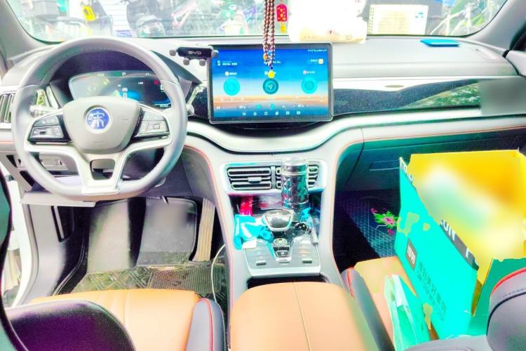 Used BYD Song PLUS 2020 1.5T Automatic Prestige Version Center Console