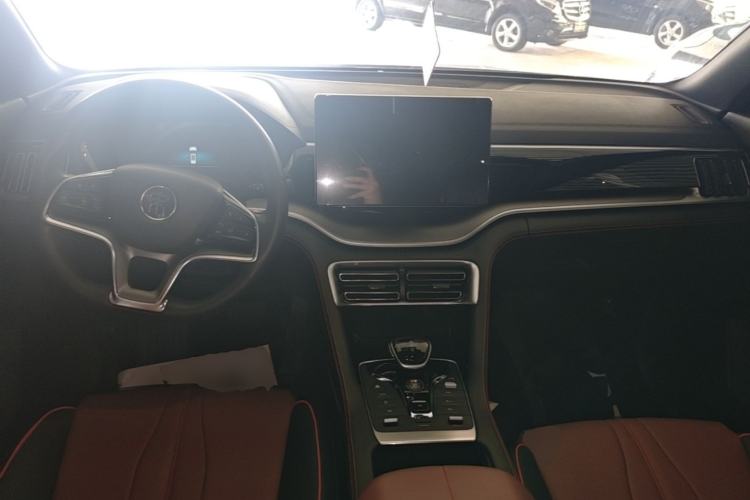 Used BYD Song PLUS 2020 1.5T Automatic Prestige Version Center Console