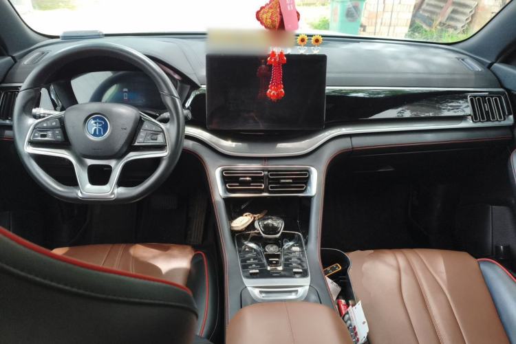 Used BYD Song PLUS 2020 1.5T Automatic Prestige Version Center Console