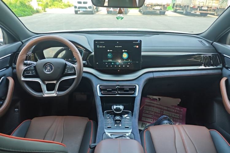 Used BYD Song PLUS 2020 1.5T Automatic Flagship PLUS Center Console