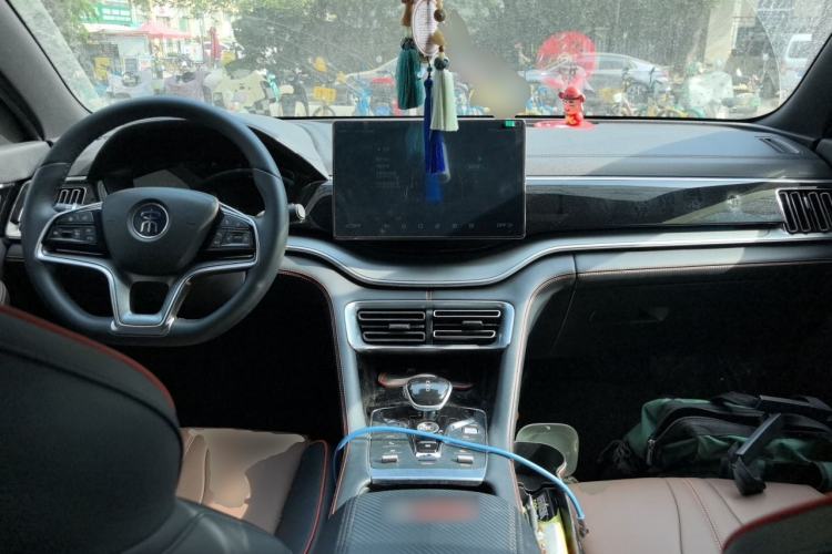 Used BYD Song PLUS 2020 1.5T Automatic Flagship Edition Center Console