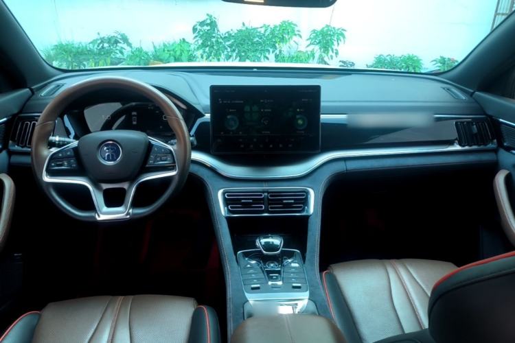 Used BYD Song PLUS 2020 1.5T Automatic Flagship PLUS Center Console