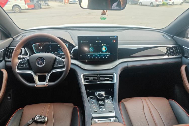 Used BYD Song PLUS 2020 1.5T Automatic Flagship PLUS Center Console