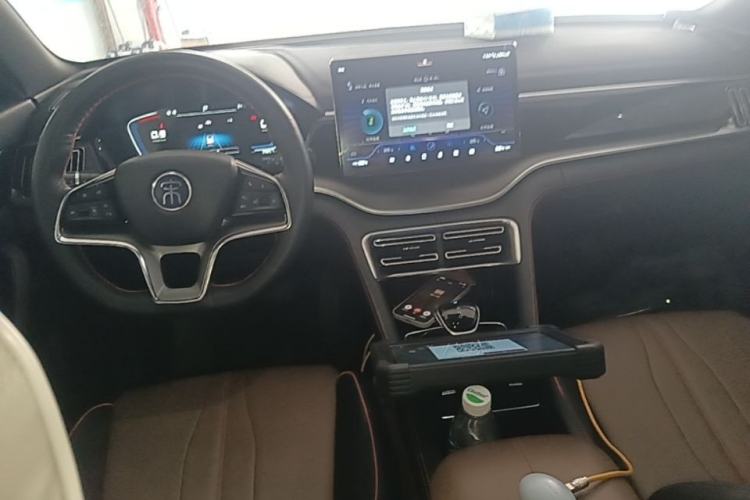 Used BYD Song PLUS 2020 1.5T Automatic Prestige Version Center Console